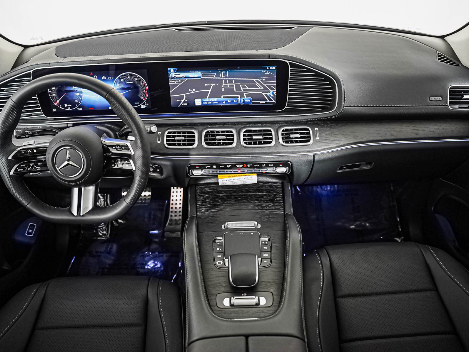 New 2026 Polar White Mercedes-Benz GLS 450 image 12