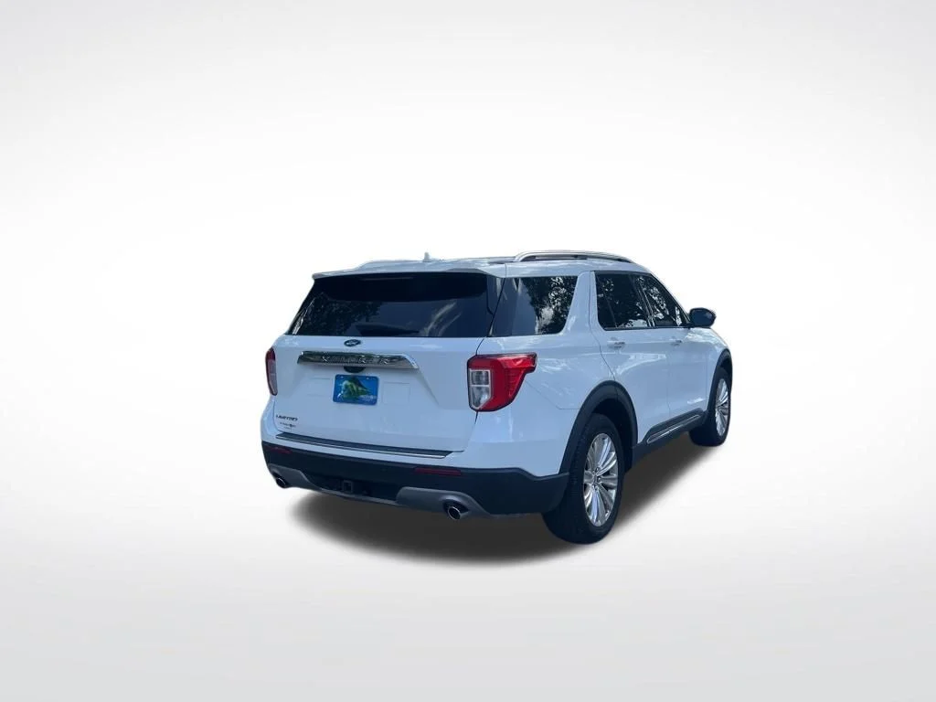 Certified Used 2022 White Metallic Ford Limited image 5