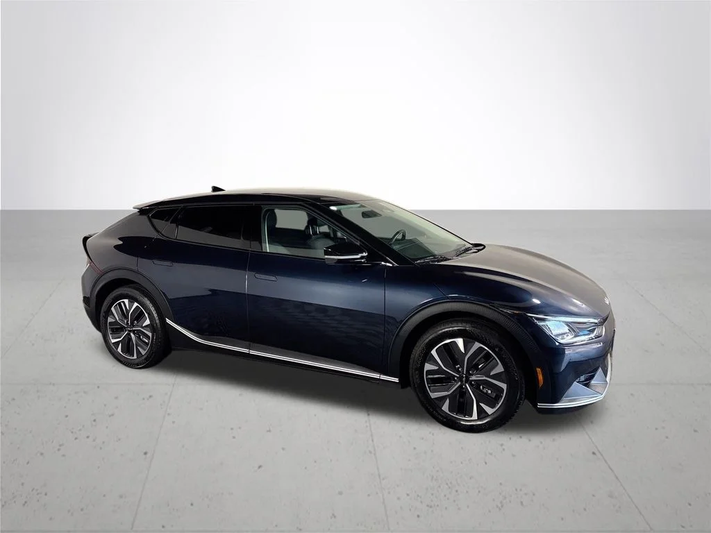 Used 2024 Blue Kia Light image 4