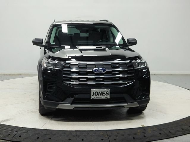 Used 2025 Black Ford Active image 3