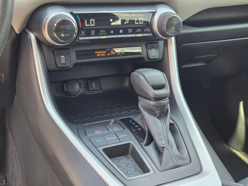 Used 2021 Silver Toyota XLE image 29