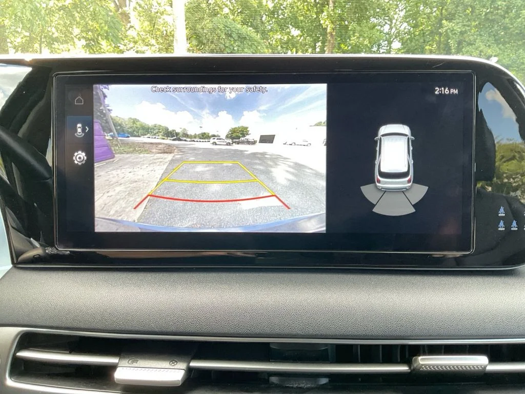 Used 2024 Gray Hyundai SEL image 21