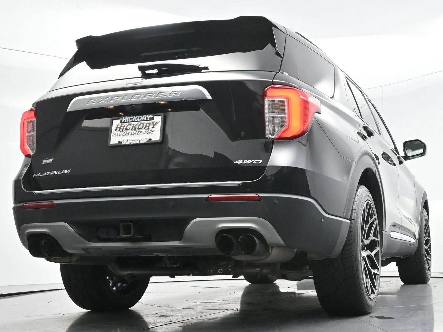 Used 2022 Agate Black Ford Platinum image 49