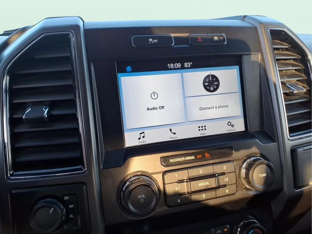 Used 2019 Blue Ford XLT image 22