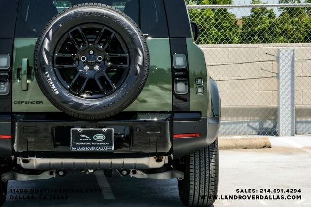 New 2026 Woolstone Green Metallic Land Rover S image 50