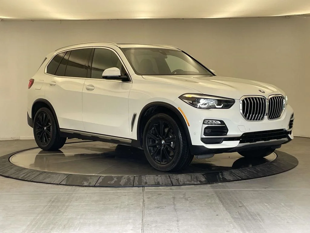 Used 2020 White BMW xDrive40i image 7