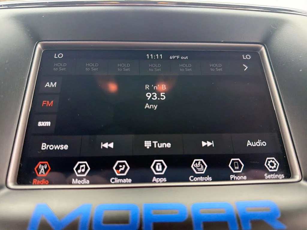 Certified Used 2019 Black Jeep Laredo image 12