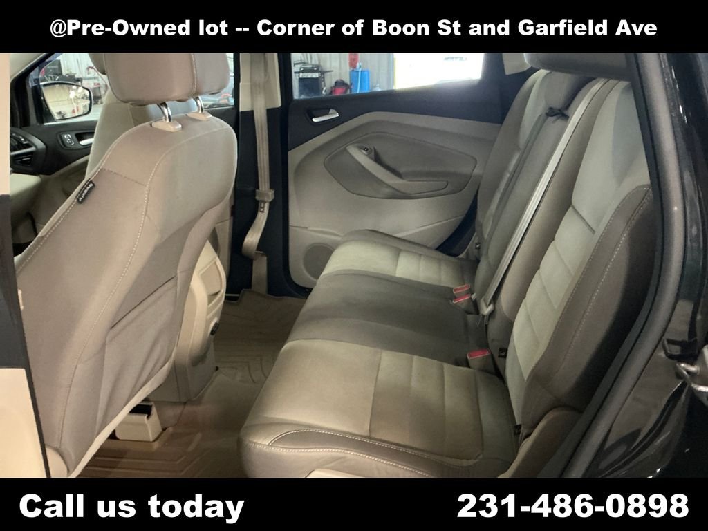 Used 2013 Black Ford SE image 27