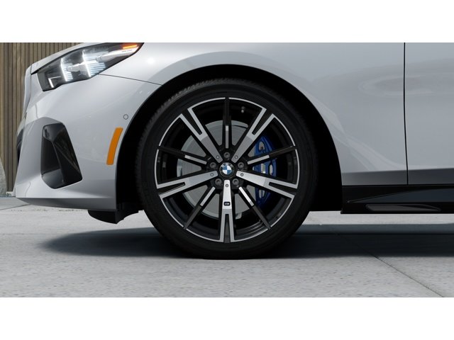 New 2027 Brooklyn Grey Metallic BMW 530i image 7