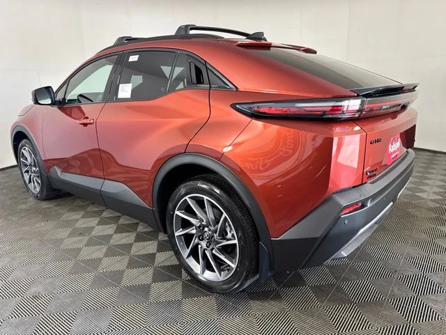 New 2026 Tandoori Toyota  XSE image 6