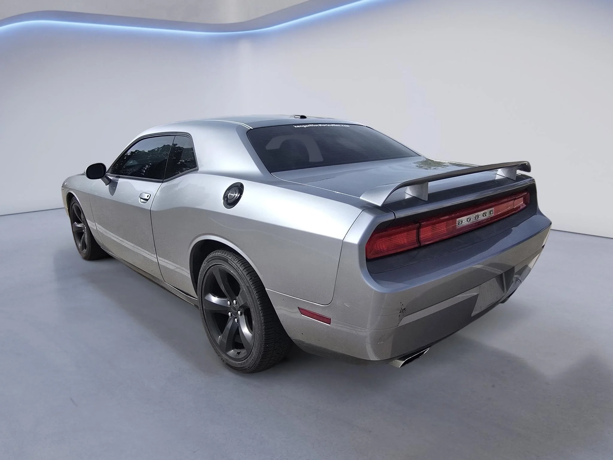 Used 2013 Gray Dodge R/T image 3