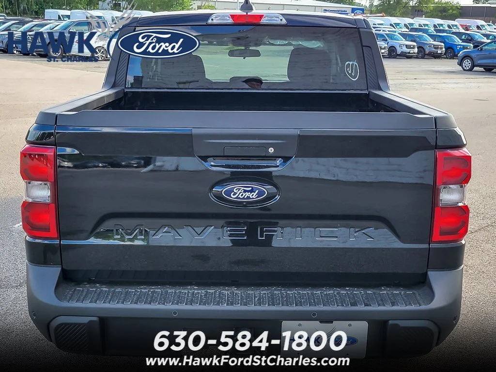 New 2026 Shadow Black Ford XLT image 4