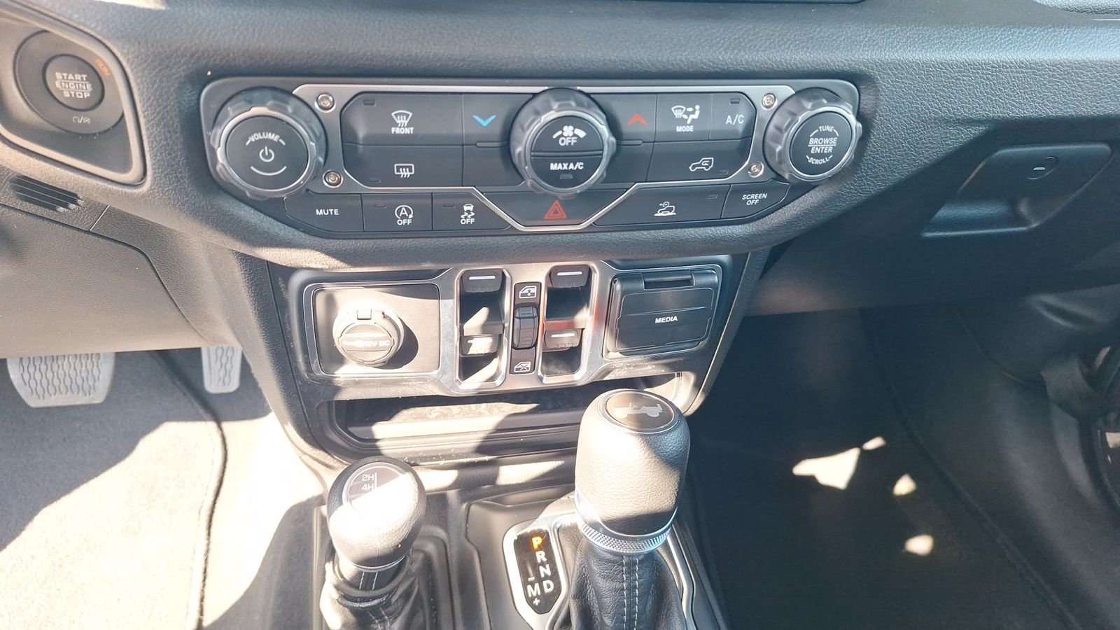 Certified Used 2025 Gray Jeep Sport S image 24