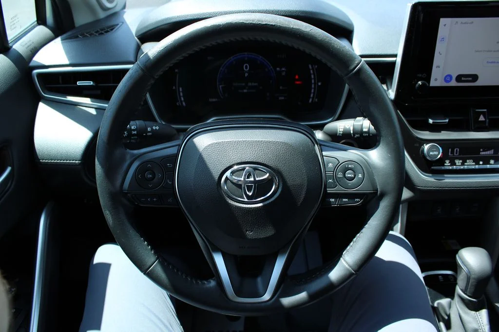 Used 2023 Silver Toyota XLE image 39