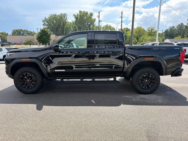 Used 2026 Onyx Black GMC Elevation image 6