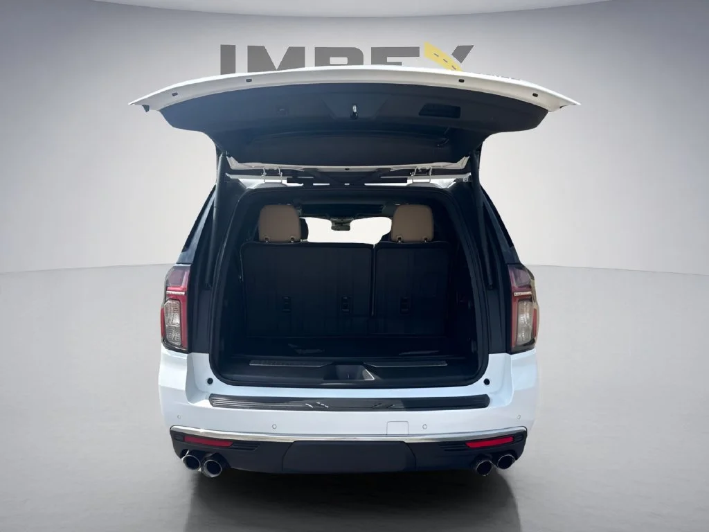 Used 2023 SUMMIT WHITE Chevrolet Premier image 32