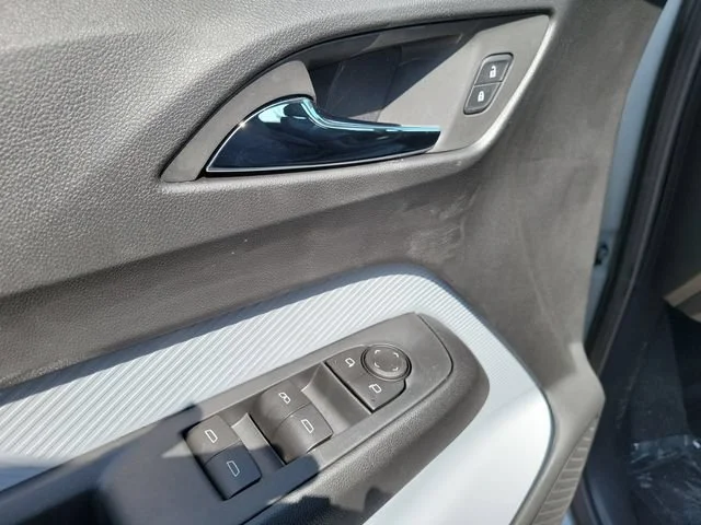 New 2027 Sterling Grey Metallic Chevrolet LT image 15