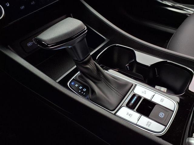 New 2026 Atlas White Hyundai SEL AWD image 8