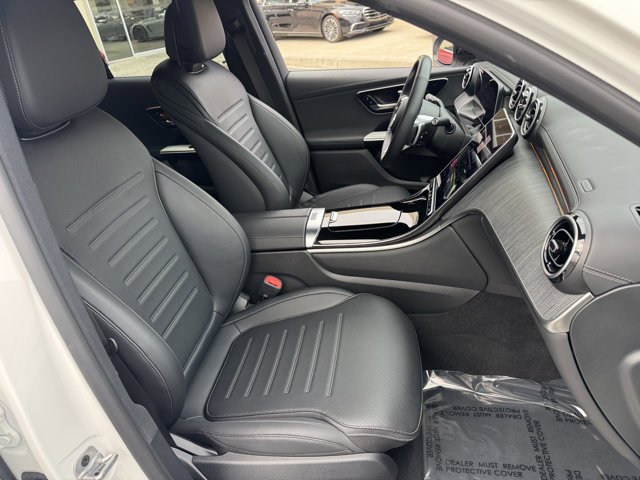 Used 2025 Polar White Mercedes-Benz GLC 300 image 6