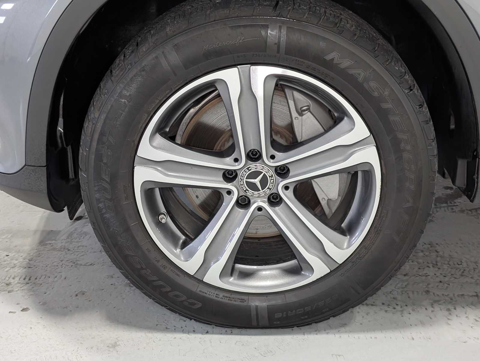 Used 2018 Selenite Grey Metallic Mercedes-Benz GLC 300 image 3