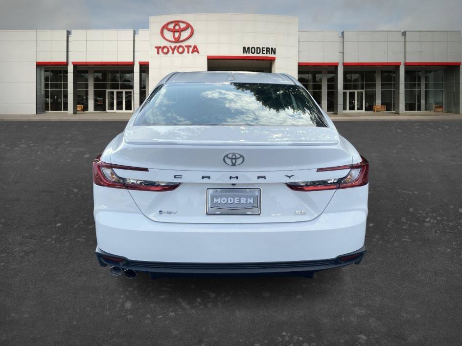 Used 2025 Ice Cap Toyota SE image 6