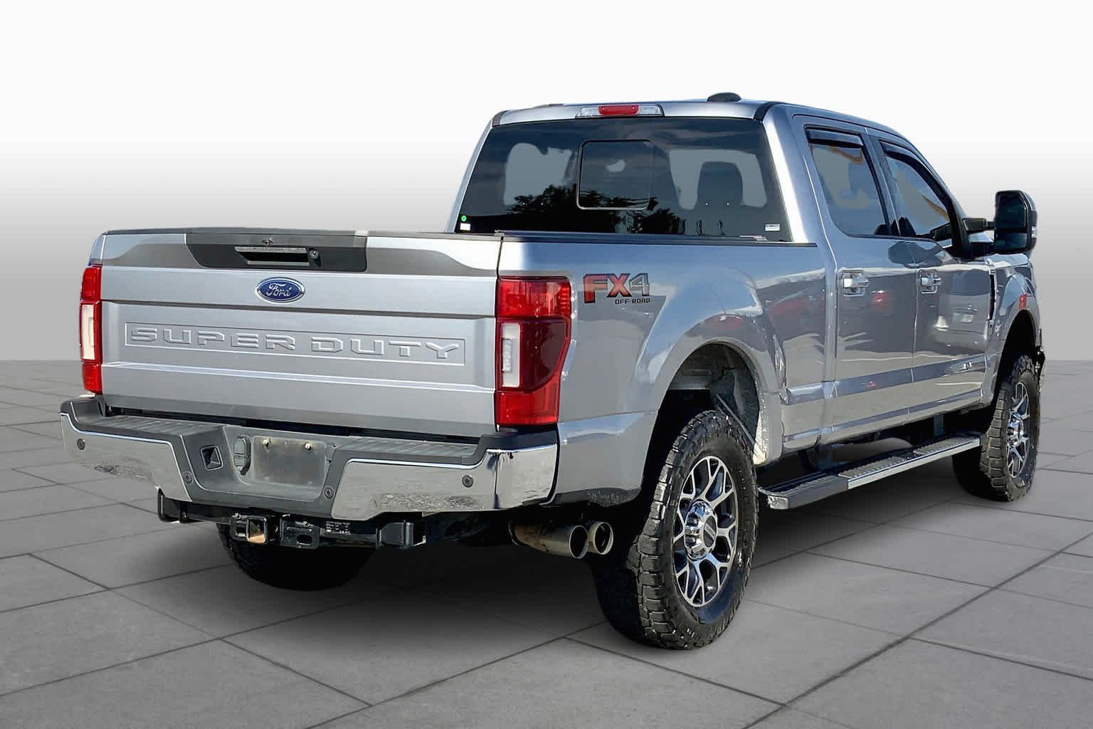 Used 2020 Iconic Silver Metallic Ford LARIAT image 12