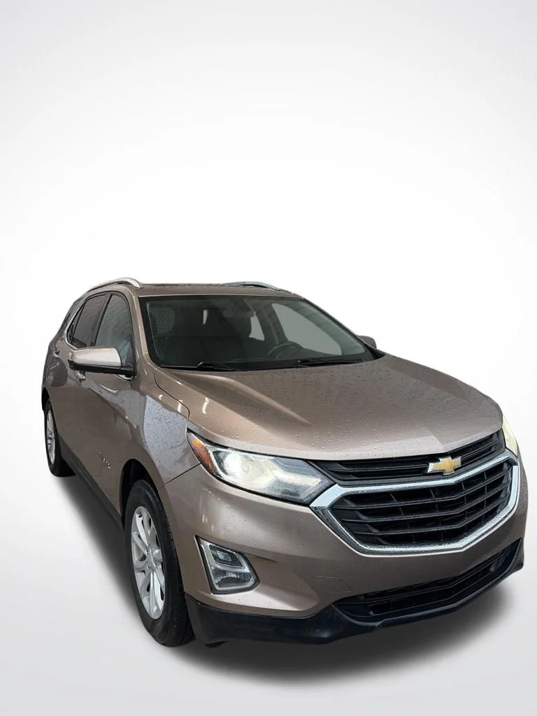 Used 2018 Sandy Ridge Metallic Chevrolet LT image 2