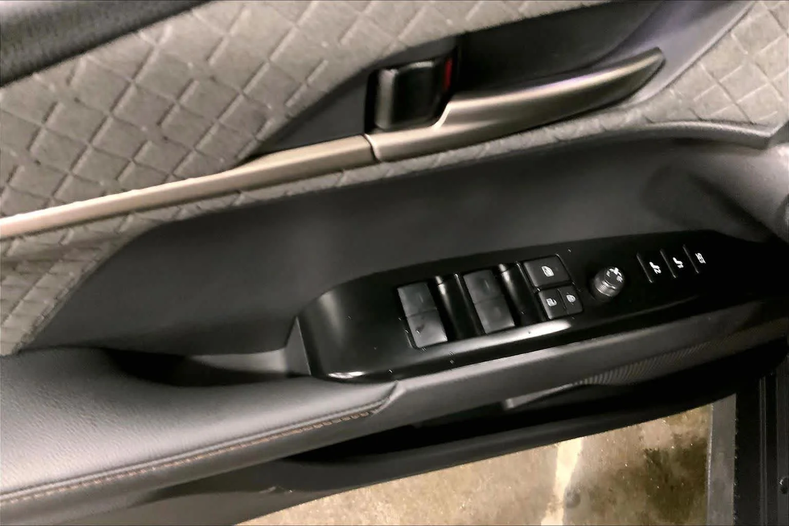 New 2026 Underground Toyota XLE image 20