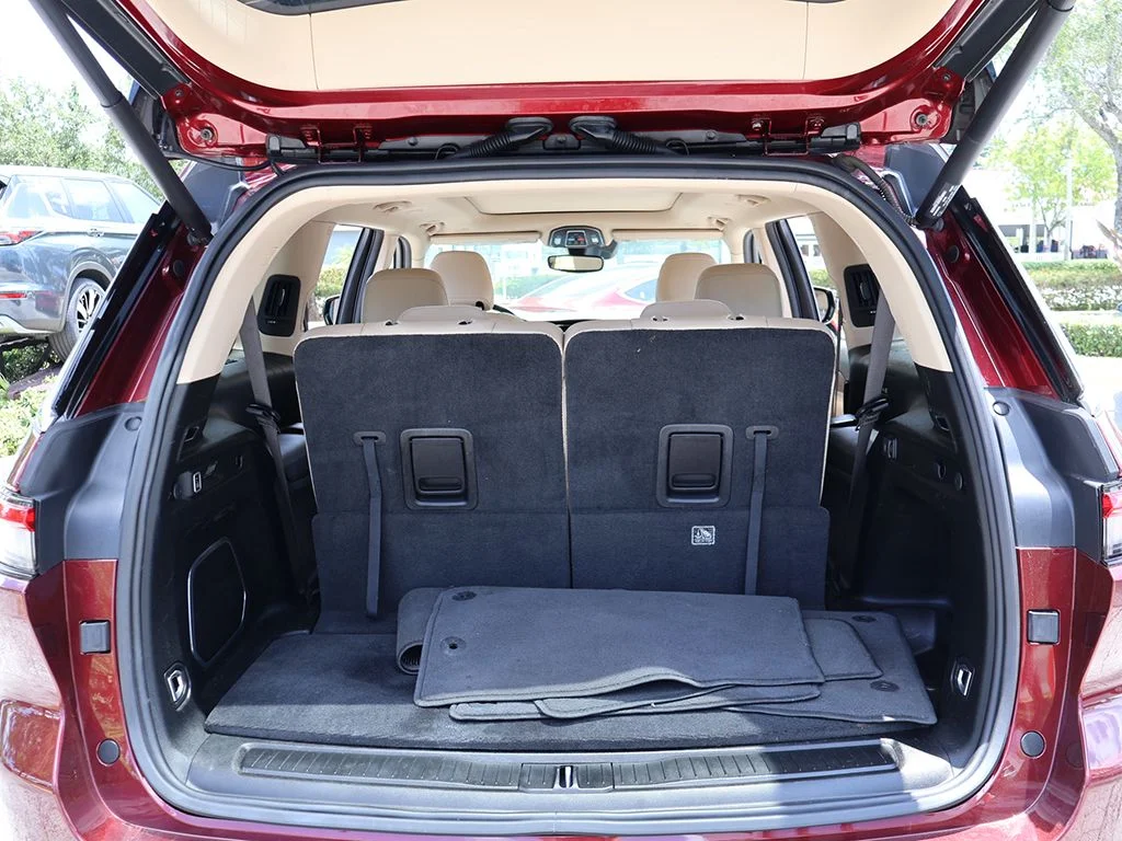Used 2022 Red Jeep Limited image 22