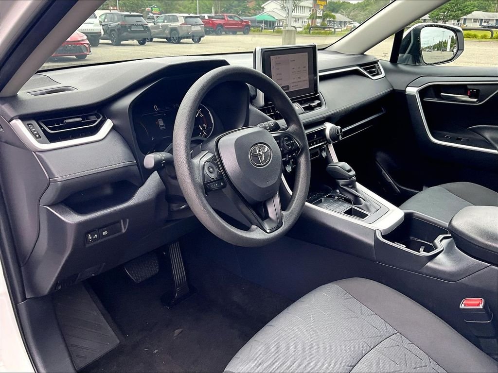 Used 2025 White Toyota XLE image 8