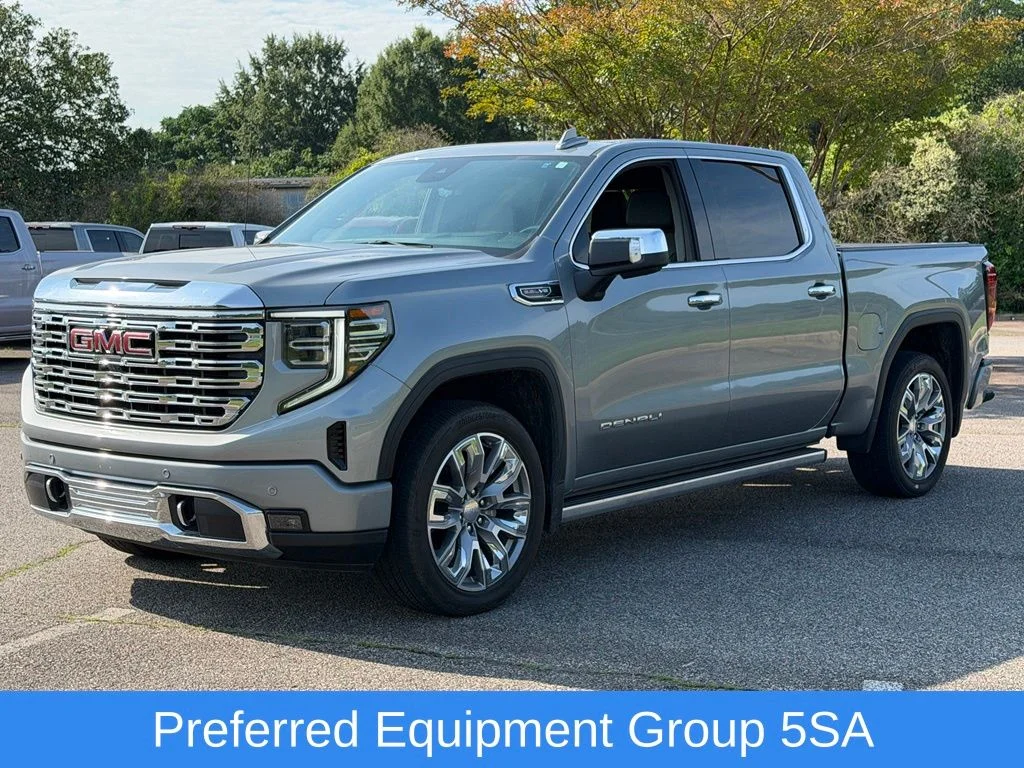 Used 2025 Silver GMC Denali image 10