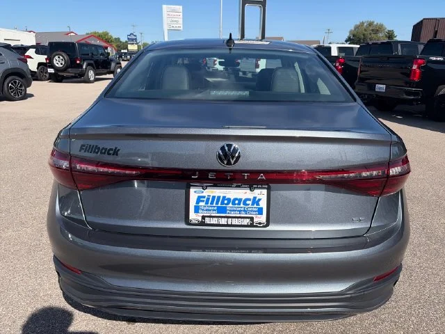 Used 2025 Platinum Gray Metallic Volkswagen 1.5T SE image 5