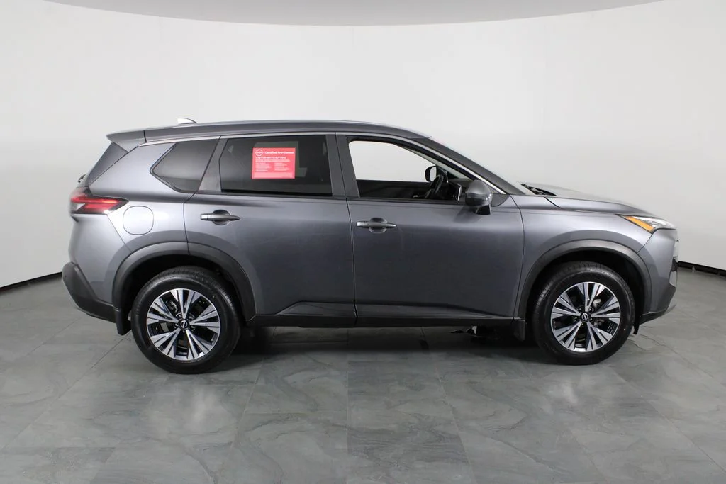 2022 Nissan Rogue SV - Photo 12