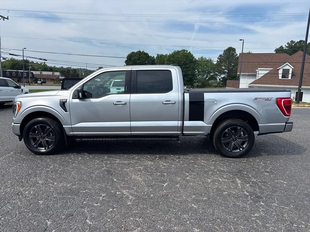 Used 2023 Silver Ford XLT image 4