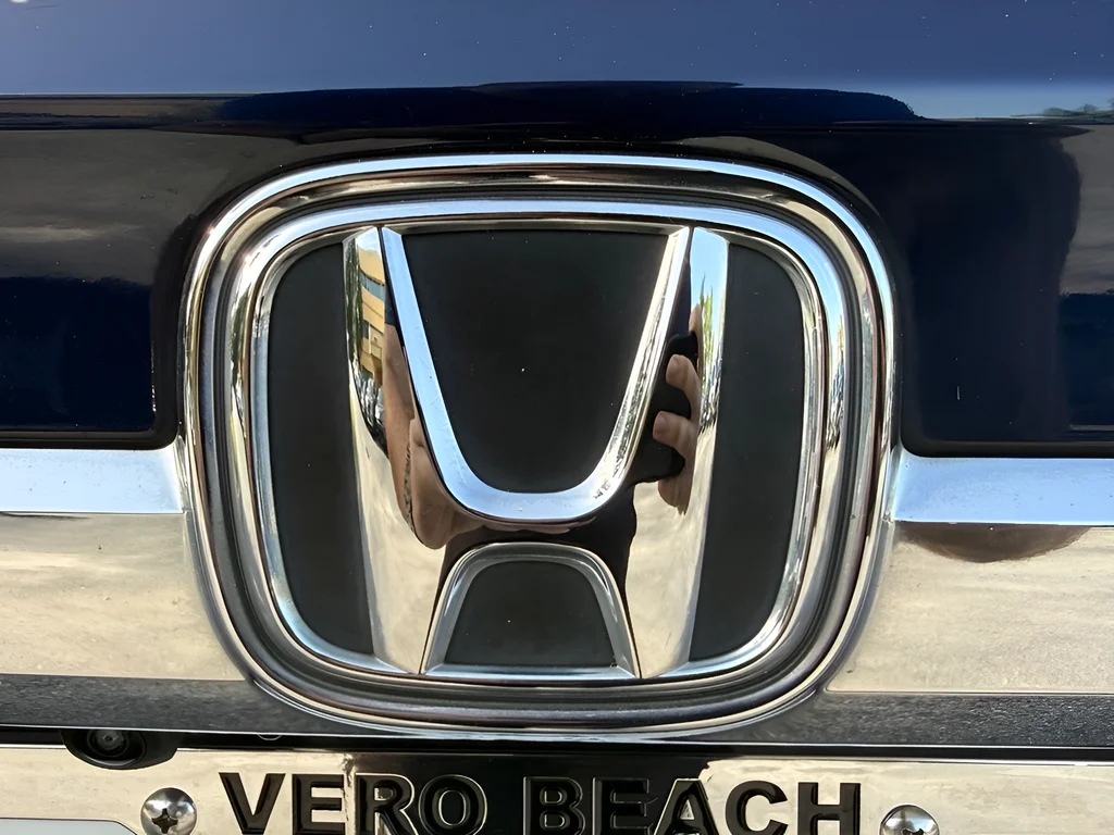 Certified Used 2020 Crystal Black Pearl Honda EX-L image 37