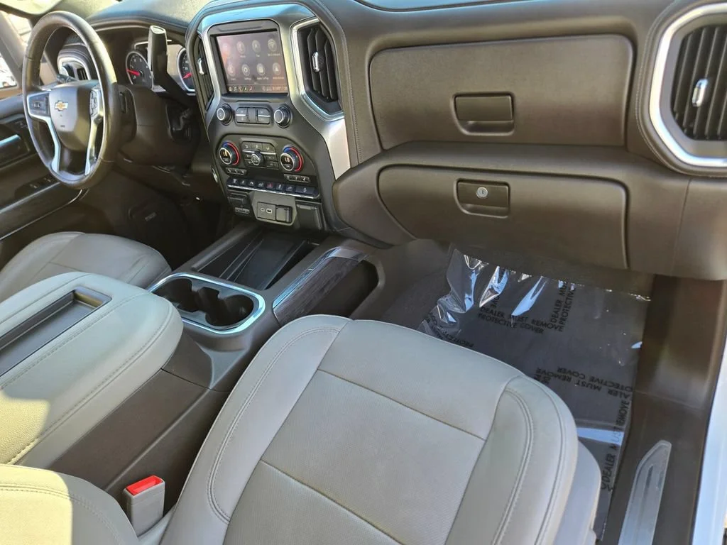 Used 2020 SUMMIT WHITE Chevrolet LTZ image 16