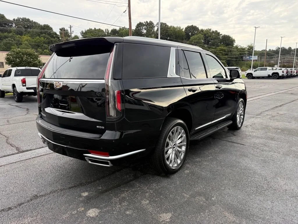 Used 2021 BLACK RAVEN Cadillac Premium Luxury image 8
