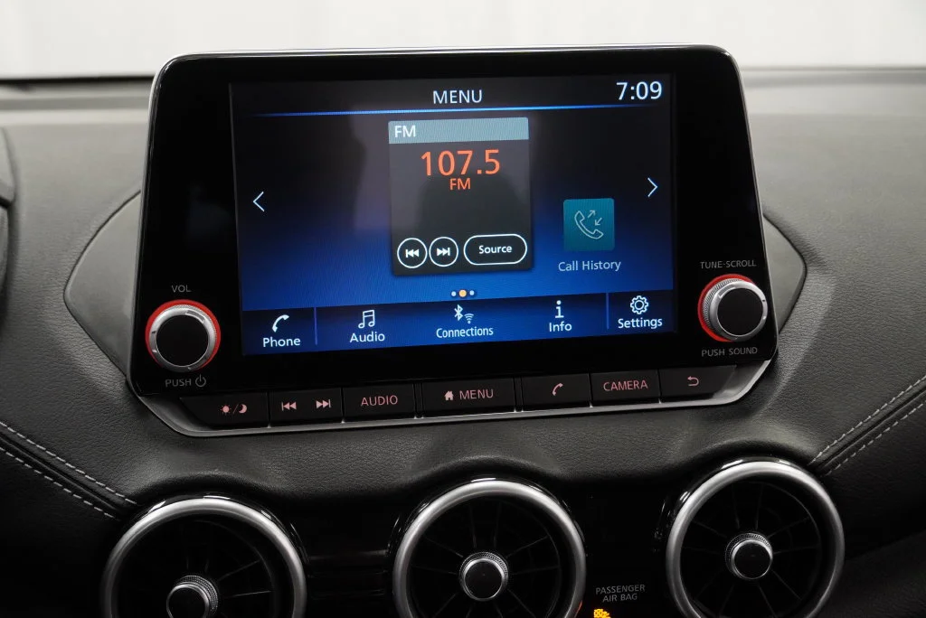 Used 2024 Gray Nissan SV Xtronic CVT image 18