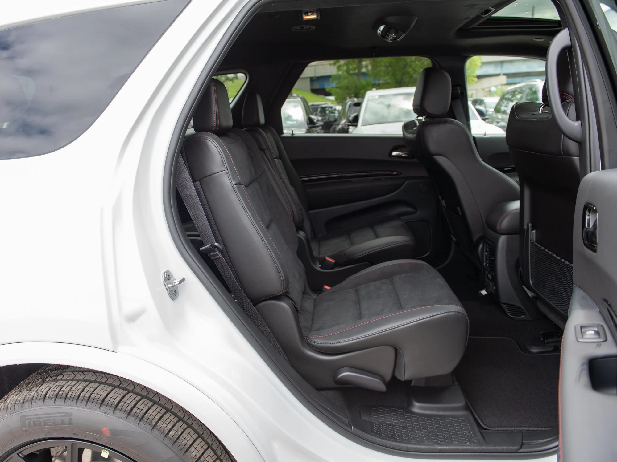 New 2026 White Dodge GT HEMI V8 Premium* AWD, Brembo Brakes, Power Sunroof, Blacktop Redline Pkg image 27