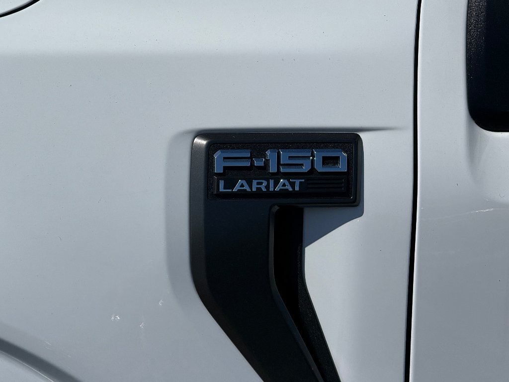 Used 2022 Oxford White Ford LARIAT image 37
