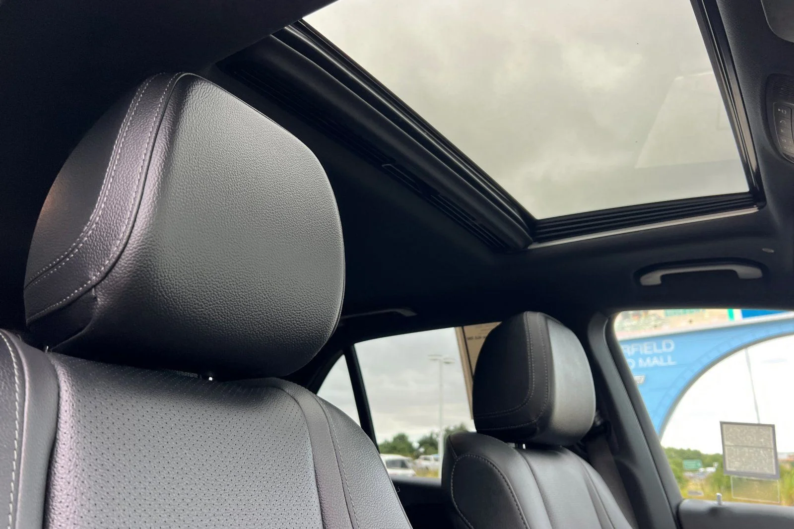 Used 2023 Silver Mercedes-Benz GLE 350 image 21