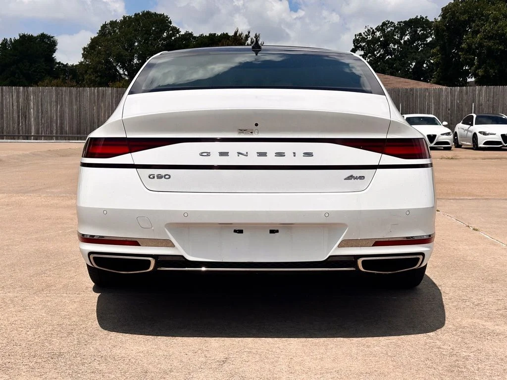Used 2024 White Genesis 3.5T e-SC image 4