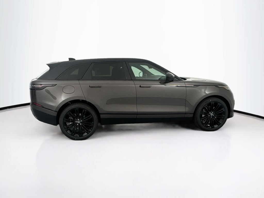 New 2026 Charente Grey Land Rover Autobiography image 4