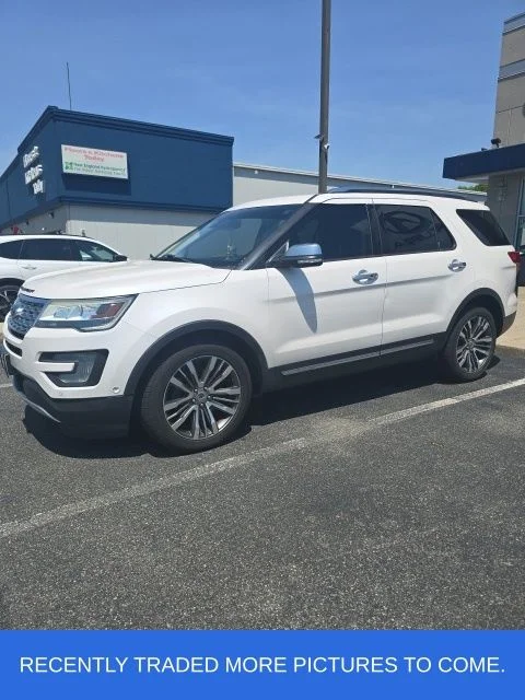 2017 Ford Explorer Platinum 4WD's photo