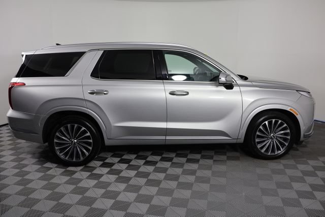 Used 2024 Silver Hyundai Calligraphy image 9