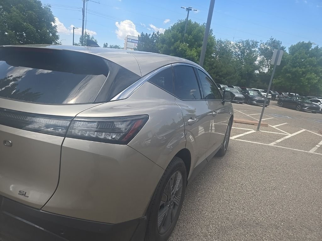 Used 2026 Gold Nissan SL image 3