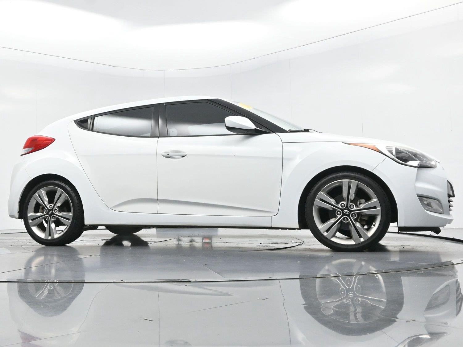 Used 2017 Century White Hyundai Value Edition image 42