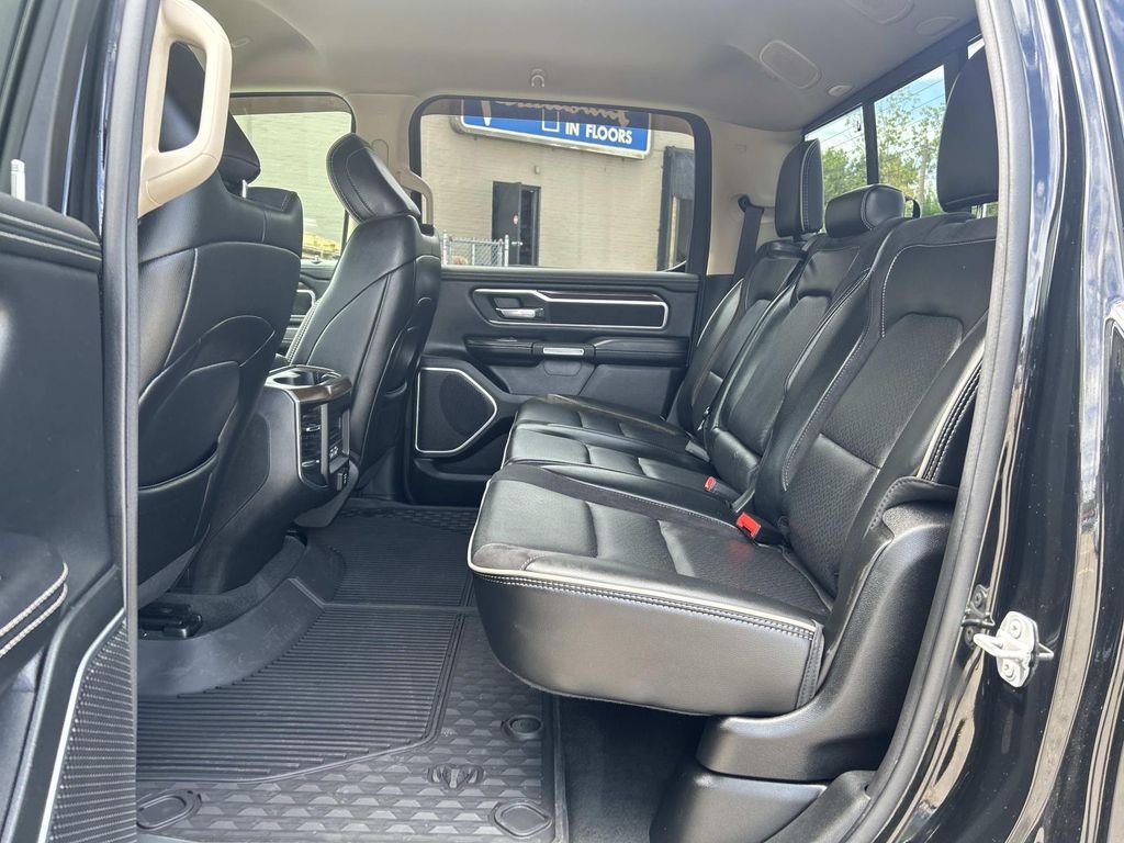 Used 2021 Black Ram Laramie image 17