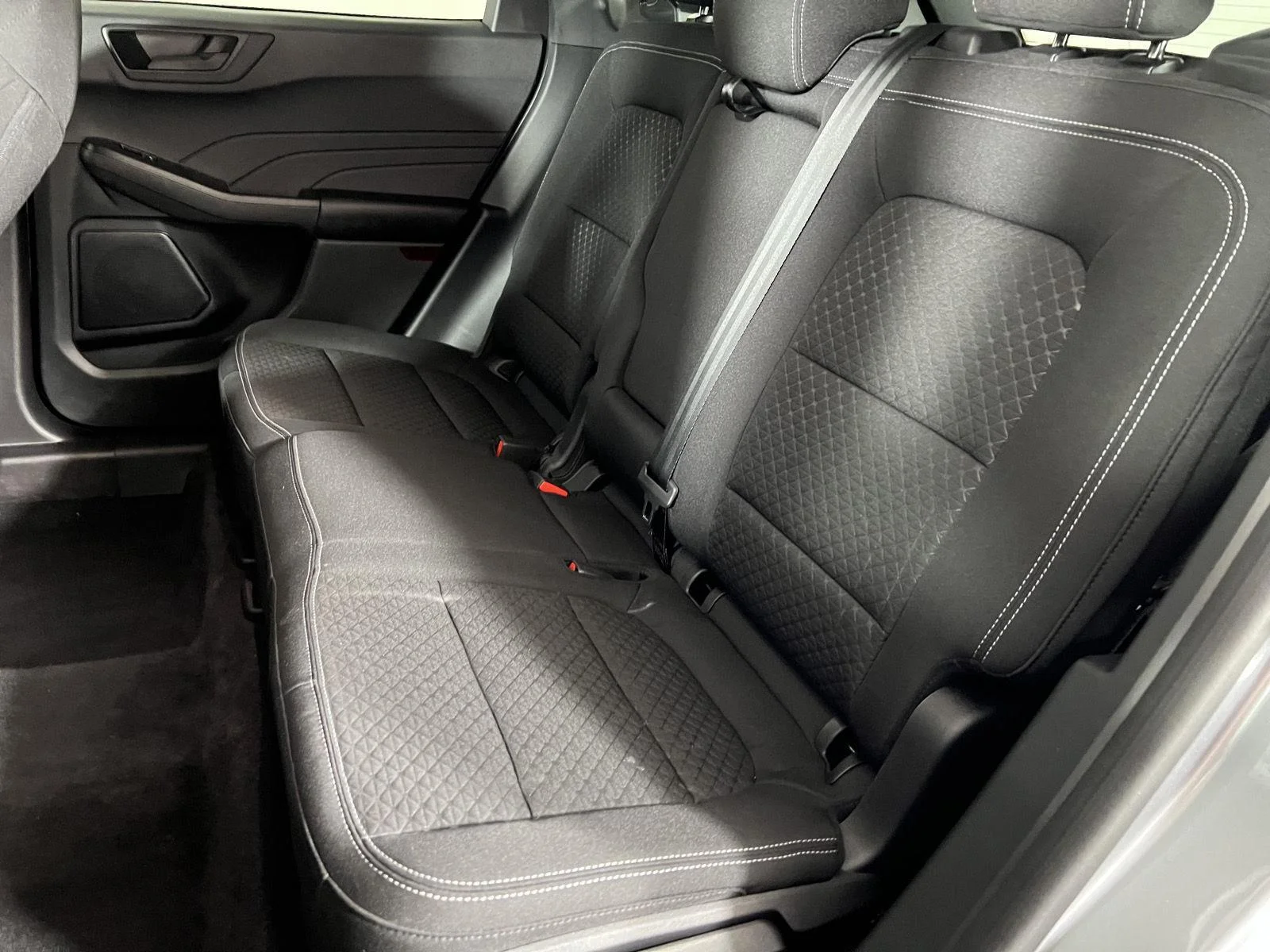Used 2023 Iconic Silver Ford Active image 6