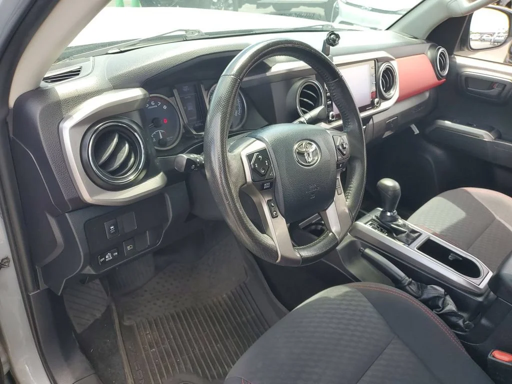 Used 2020 Gray Toyota SR5 image 10